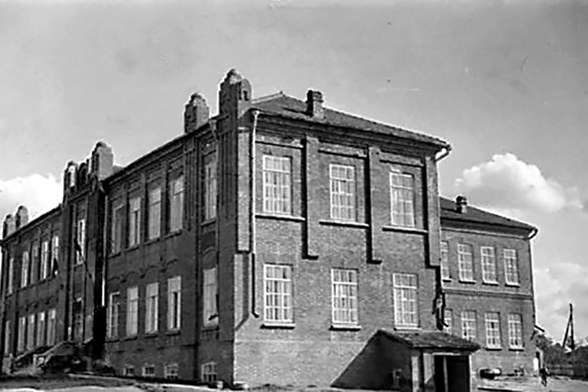 1931 год 1 сентября в Республике немцев Поволжья начал функционировать...