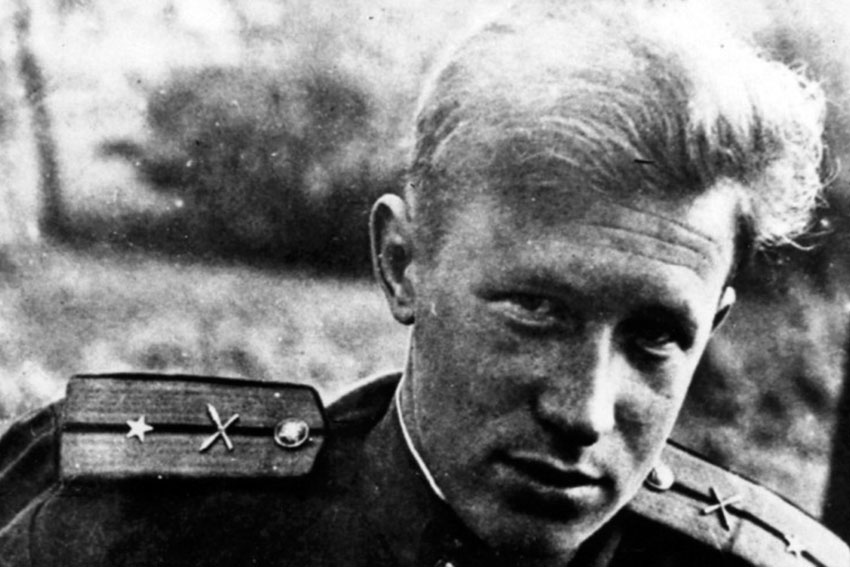 Полтора года набирался теоретических военных знаний на...