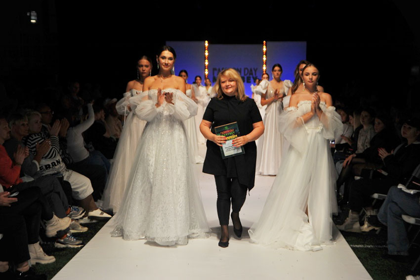Fashion DAY Mary Bay