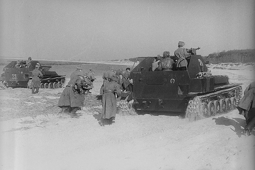 Венгрия атака пехоты 27 март 1945 год. Венгрия атака пехоты 27 март 1945 год.
