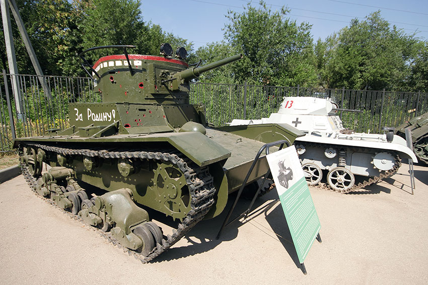 Т-26 оболганный историками. Танк имел в полне хорошие характеристики...