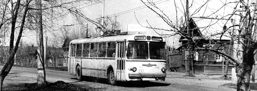 <b>Апрель </b>

5 105 лет (1919 г.) со дня рождения Феодосия Карповича...