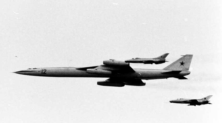 22 августа 1972 года — первый полёт экспериментального сверхзвукового...