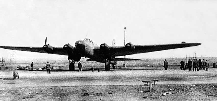 27 декабря 1936 г. на опытном экземпляре провёл полет М. Громов,...
