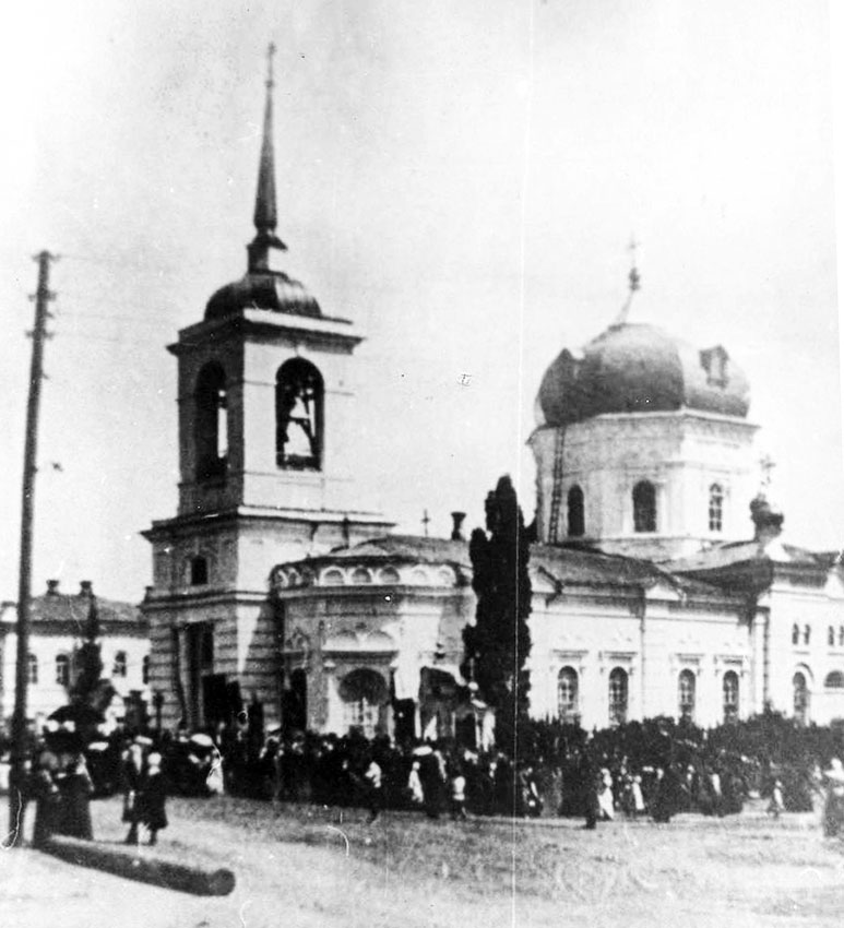 Покровская слобода стала именоваться «Город Покровск».

«Новоузенский...