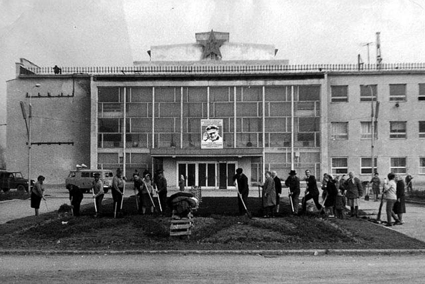 В 80-х годах высоким исполнительским мастерством выделялись...