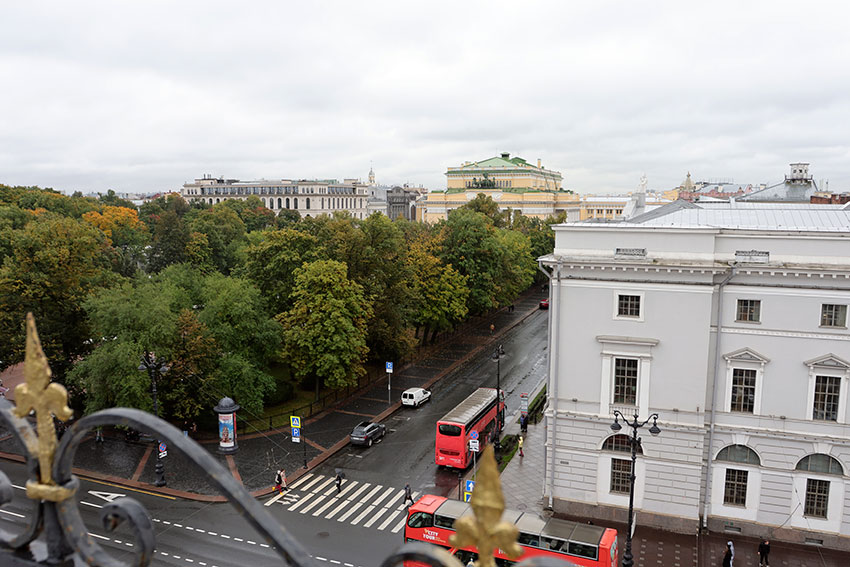 Площадь Островского.