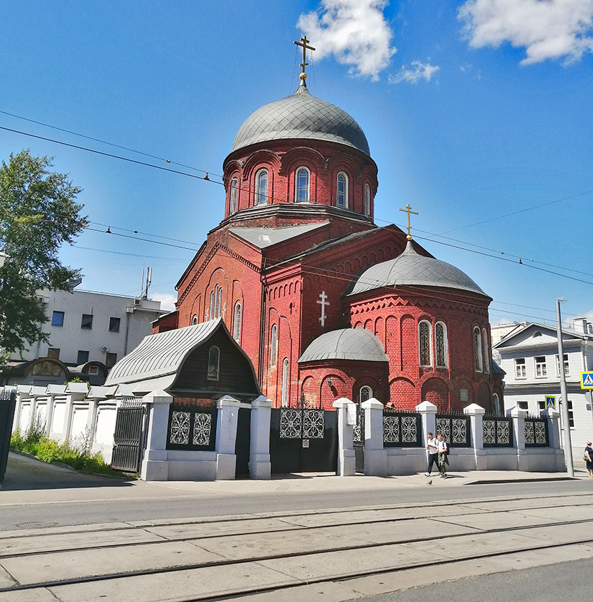 Церковь была освящена 26 сентября 1910 года. Службы здесь...
