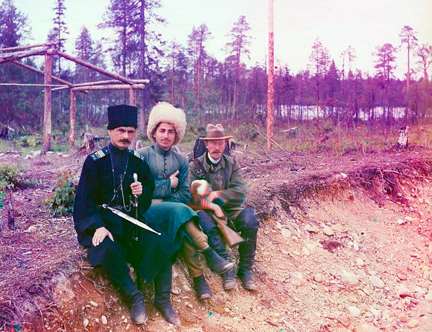 Прокудин-Горский с двумя мужчинами, Карелия