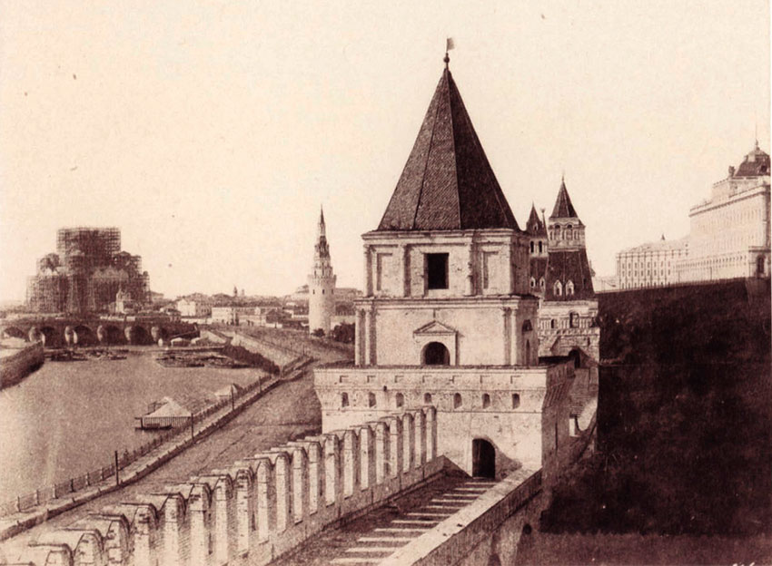 Стены Кремля, Москва, 1852 год. Стены Кремля, Москва, 1852 год.
