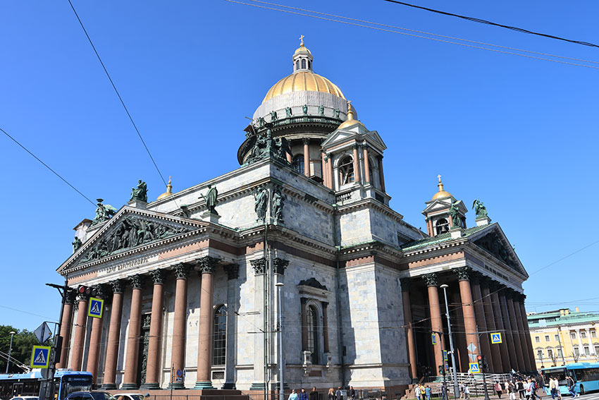 Исаакиевский собор в Санкт-Петербурге Исаакиевский собор в Санкт-Петербурге