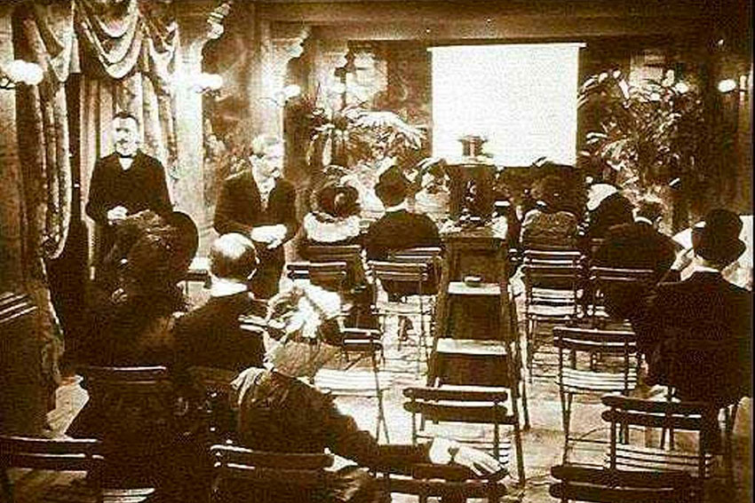 Стоимость входа — 1 франк. В тот вечер братьям Люмьер удалось...