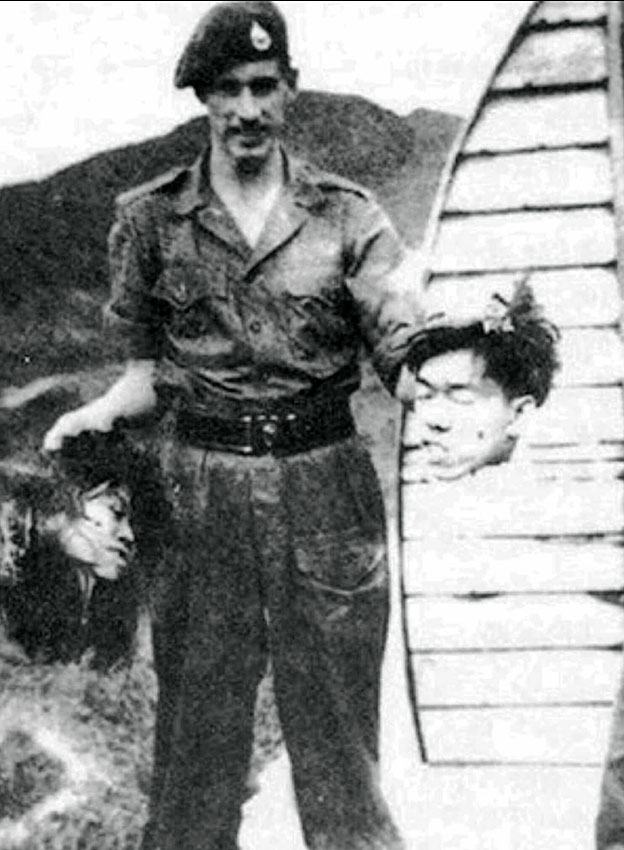 Война в Малайе, 1948 Боец шотландского полка британской армии...
