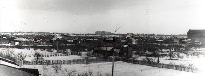27 октября 1951 года Из поселения на гору вела Кладбищенская...