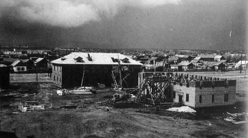 Строительство Текстильного поселка в городе Энгельса 1953...