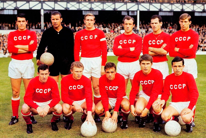 Сборная СССР — в полуфинале чемпионата мира по футболу,...