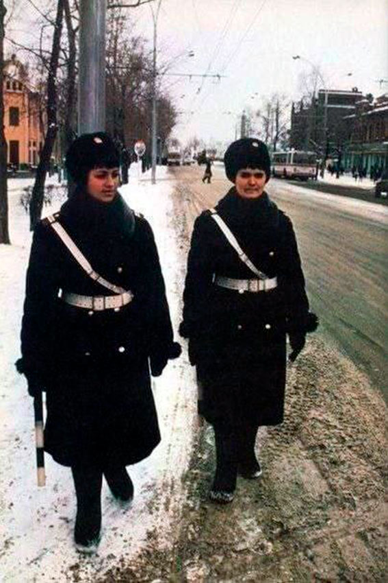 Хабаровские женщины-регулировщицы, СССР, 1968 год.