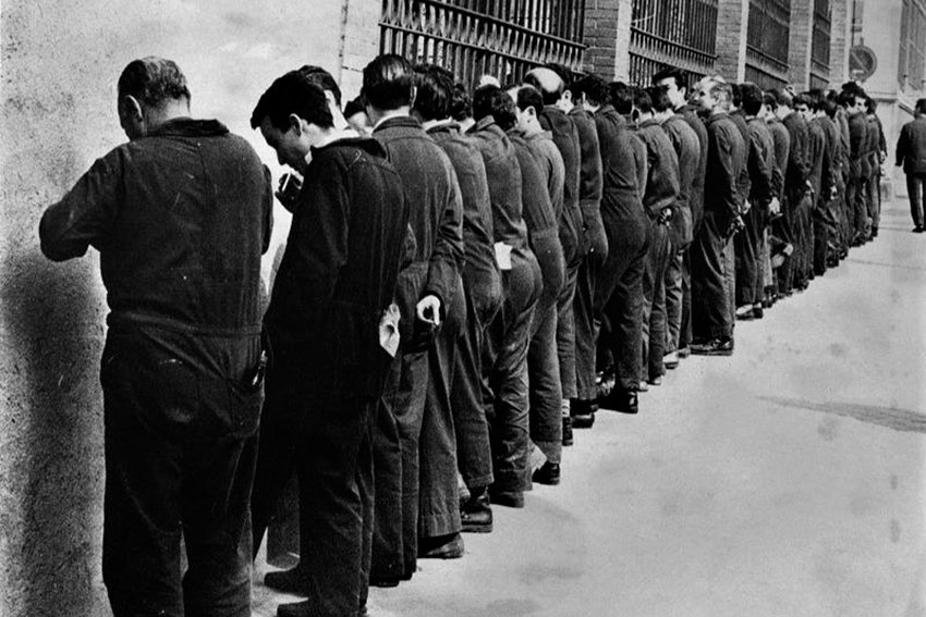 Испанские рабочие в 1968 году нашли необычную форму протеста...