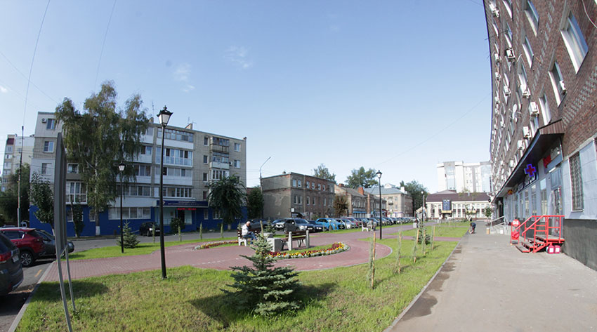 Ул. Аткарская переименована в улицу имени Льва Кассиля....