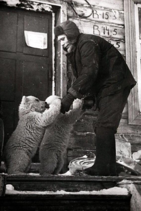 На полярной станции, 1970 год.