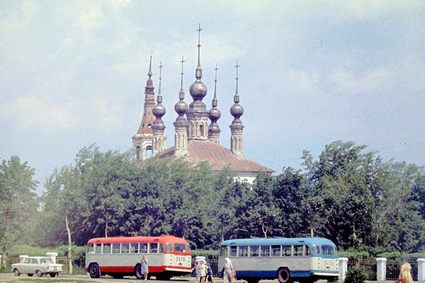В 1971 году в расписании появился автобусный маршрут №401...