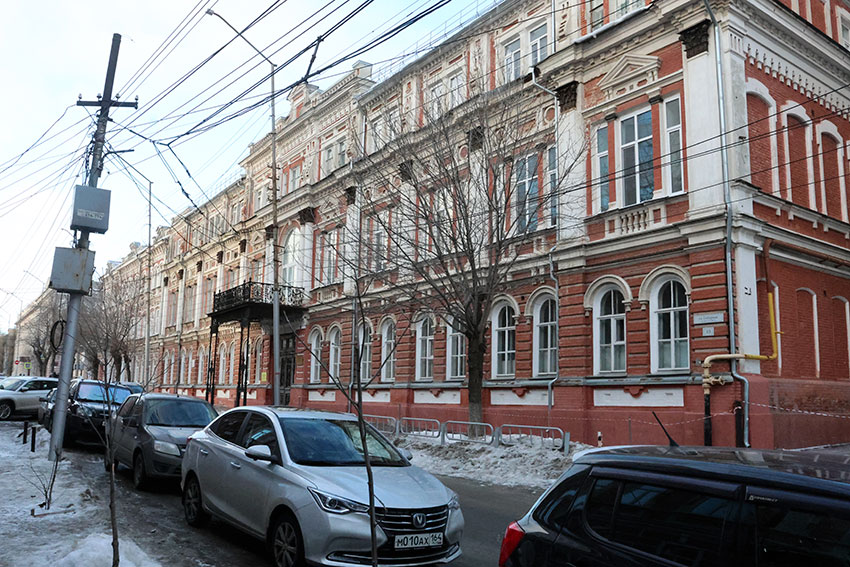 Сегодня в школе №8 обучается около 700 детей и подростков....
