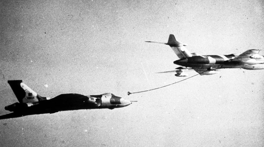 С 1 мая 1982 года начался цикл захватывающих операций под...