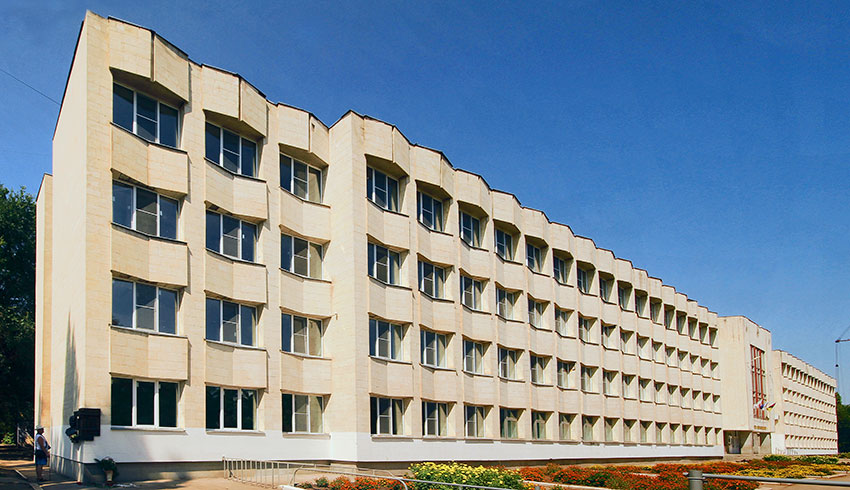 1 сентября 1986 год школьники начали учиться в новом здании...
