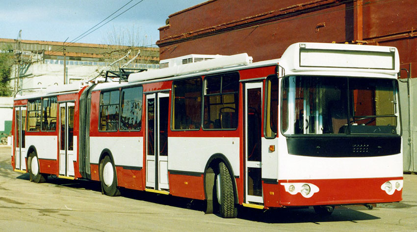 Прошли испытания новой модели троллейбуса— «ЗиУ-683-Б»,...