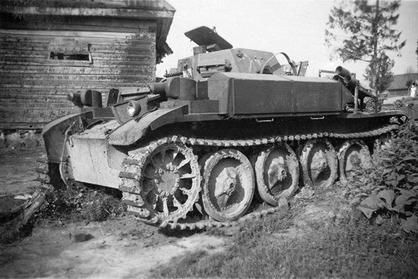 Немецкий огнеметный танк Flammpanzer II «Фламинго».