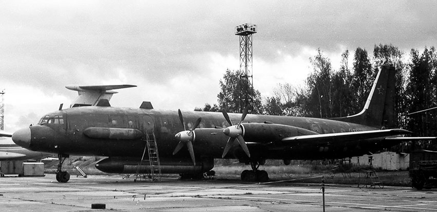 Военная версия Ил-38 (противолодочный самолет) до сих пор...