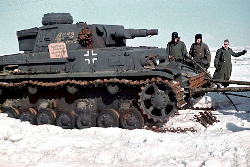 Зима 1941-1942 год.