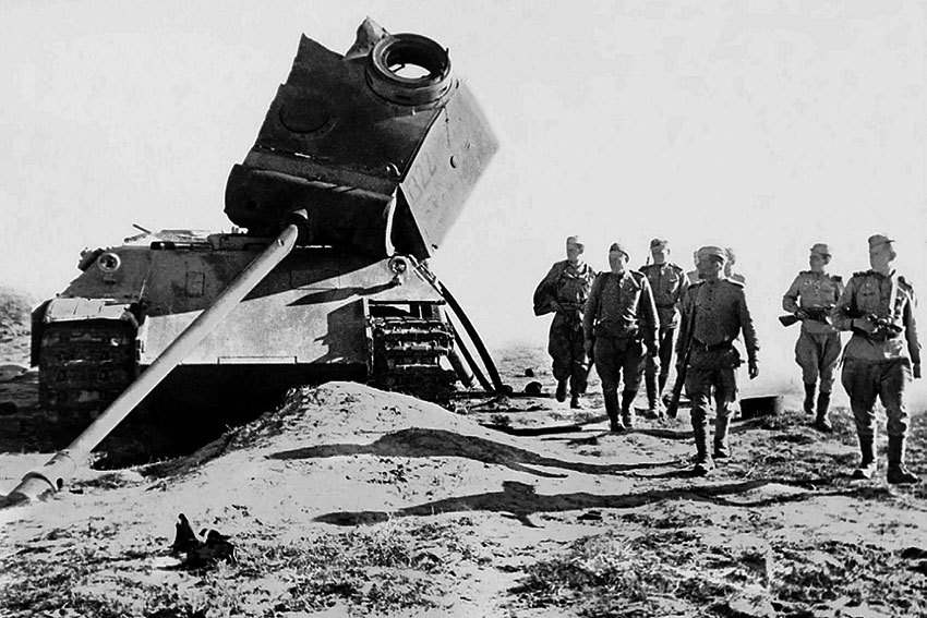 «Пантера» Pz.Kpfw. V Ausf. D (№ 322) 51-й танковый батальон Панцер-Гренадерское... «Пантера» Pz.Kpfw. V Ausf. D (№ 322) 51-й танковый батальон Панцер-Гренадерское...