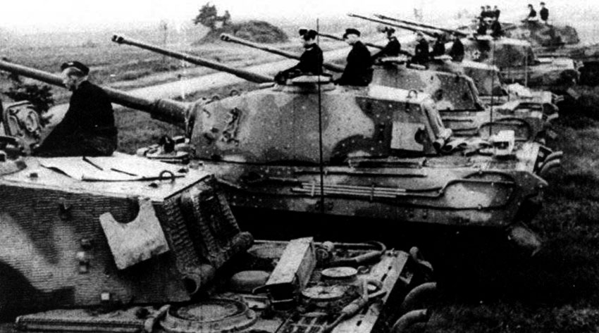 Последний парад танков, 1944 год.