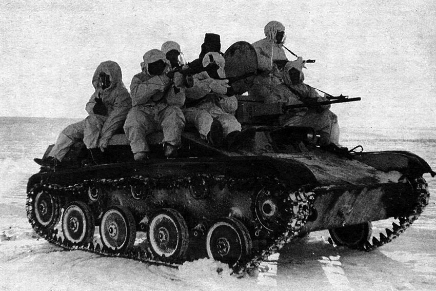 Автобус из лёгкого танка Т-60.