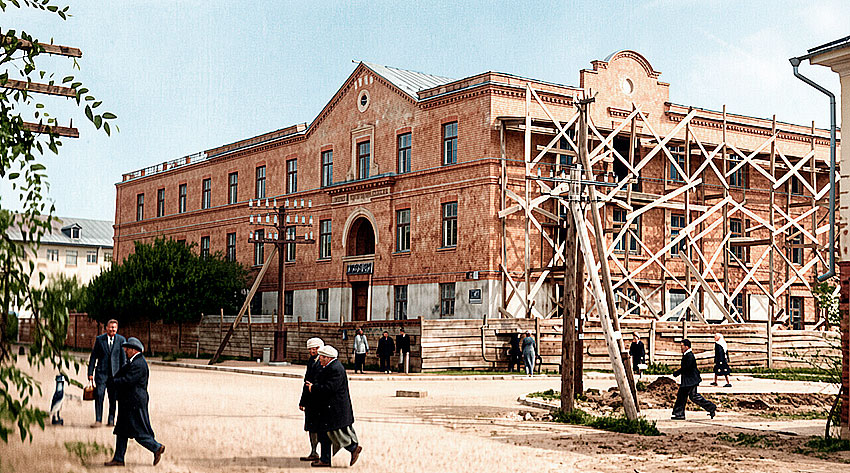 Отделка фасада, 1958 год.