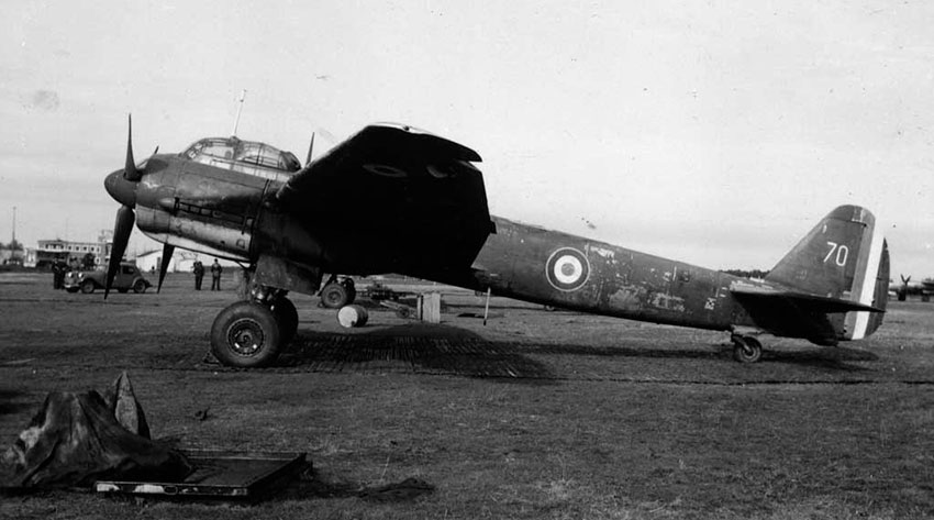 Был штурмовой вариант. Ju.88А-13. Самолет дополнительно забронировали...