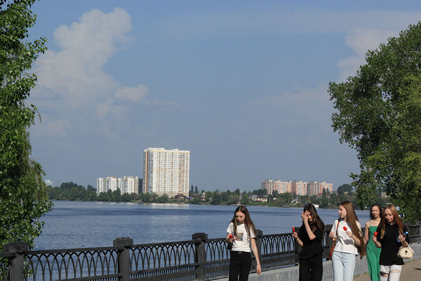 На набережной города Энгельса
