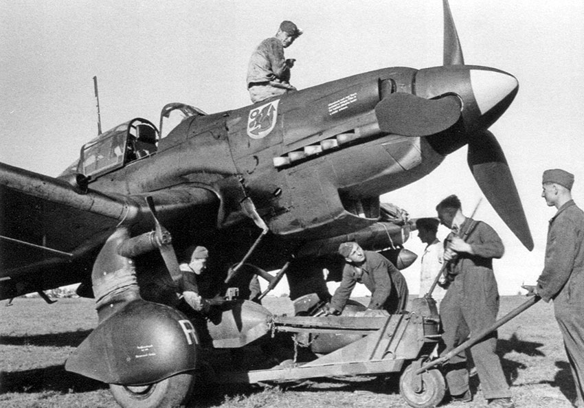 Юнкерс Ju-87D-1 из 7-го штаффеля эскадры StG 1. Орловская область,...