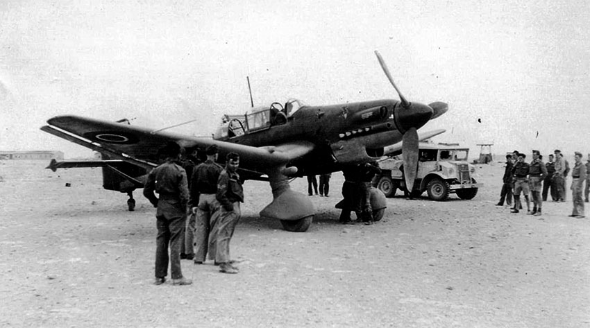 Захваченный Ju-87 Stuka .117 Эскадрон RAF Западная пустыня  Египет...