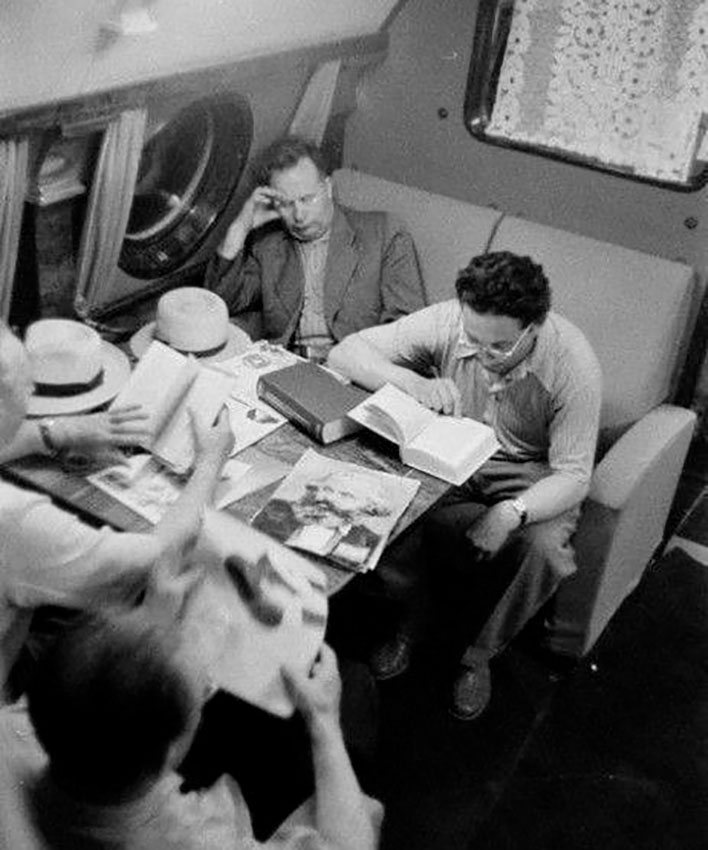 Пассажиры первого класса «Аэрофлота» в Ту-104, 1964 год.