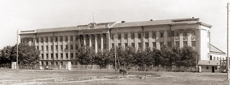 Училище в августе 1942 года было переведено в г. Иваново.... Училище в августе 1942 года было переведено в г. Иваново....