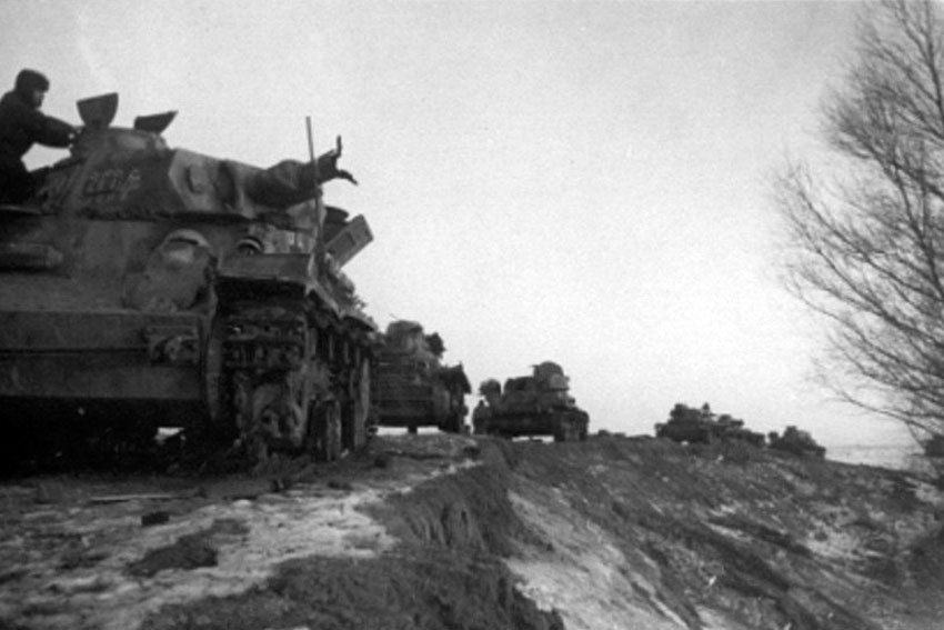 Брошенная немецкая техника после битвы. Фото 1943 год.