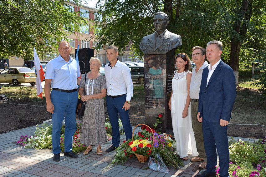 27 августа В канун Дня города в   поселке Приволжский открыт...