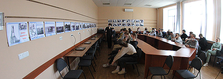 12 апреля в День космонавтики и в 60-ю годовщину первого полета...